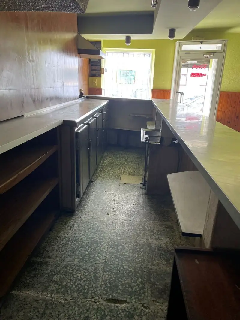 Local Comercial en Alquiler en A Coruña Montealto