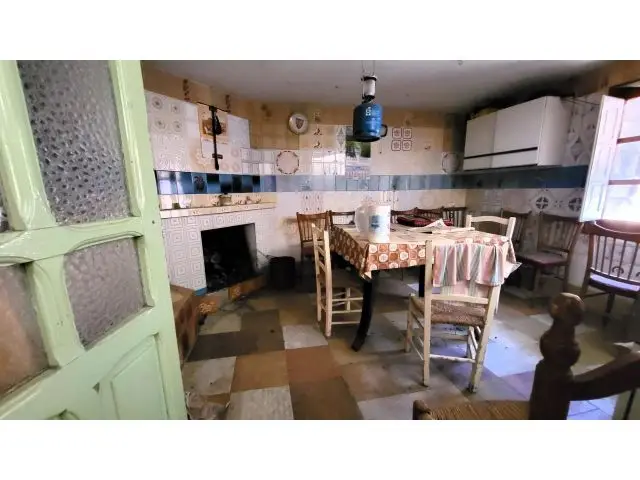 Chalet en Hoyo de Pinares para reformar 230m2