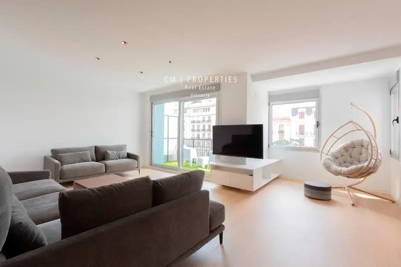 Espectacular Piso Reformado en Russafa 200m2 4 habitaciones