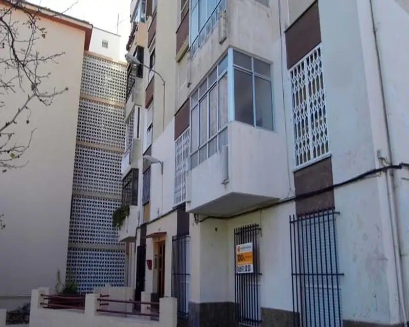 Piso en Alicante de 80 m2 con 2 habitaciones