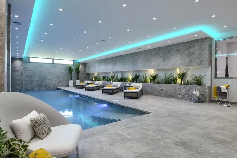 Chalet de Lujo en Nueva Andalucía 9 Dormitorios 10 Baños