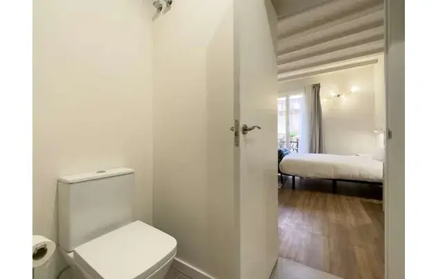 Estudio 30m2 amueblado Barcelona Balcon Aire Acondicionado