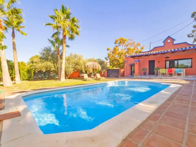 Casa Rural con Piscina para 6 Personas cerca de Málaga