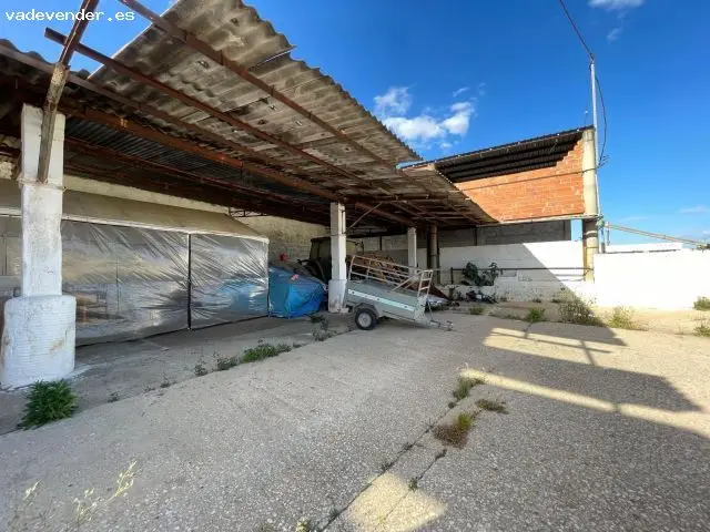 Casa de Campo con Establos en Benimodo
