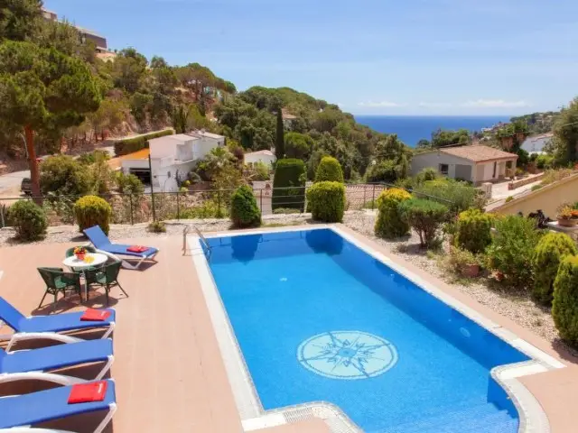 Casa-Villa de 3 Dormitorios alquiler Tossa de Mar, España
