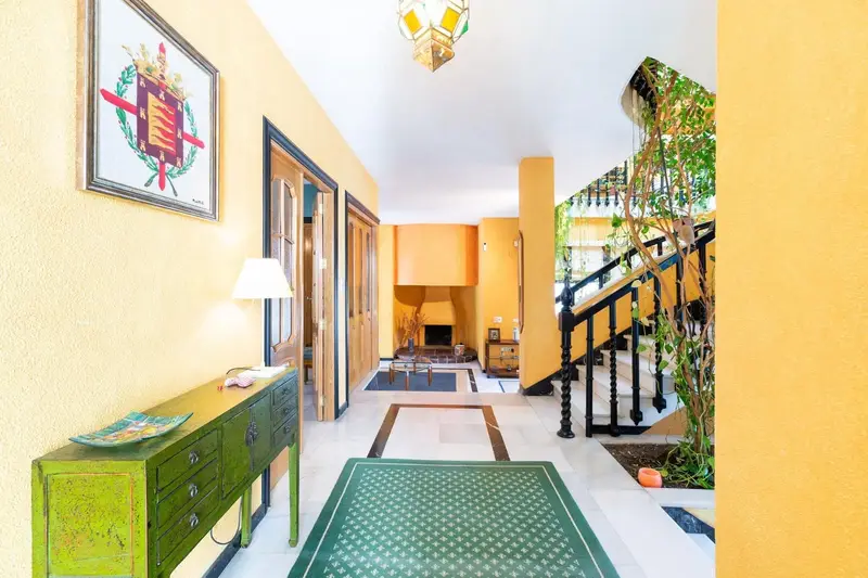 Chalet en venta en El Serrallo Granada 359m2