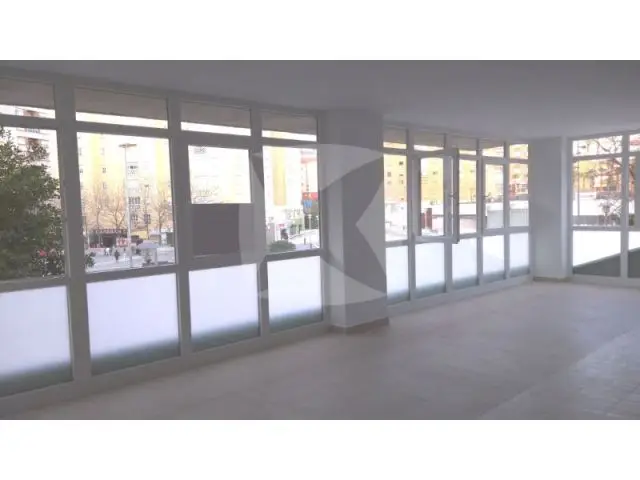 Oficina en Venta Zona Centro 3 Despachos Luminosa