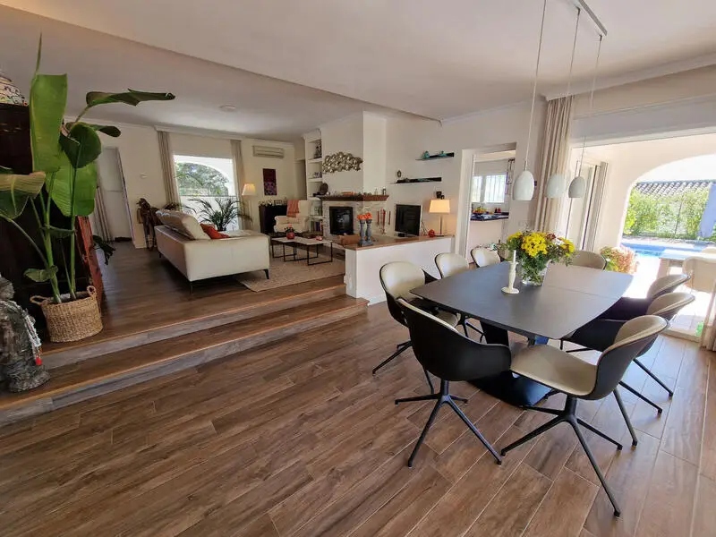 Villa de Lujo en Mijas 4 Dormitorios Cerca de la Playa