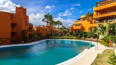 Atico en venta Estepona con vistas al mar