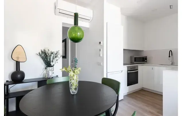 Alquiler Apartamento 3 Dormitorios Barcelona 3-24 Meses