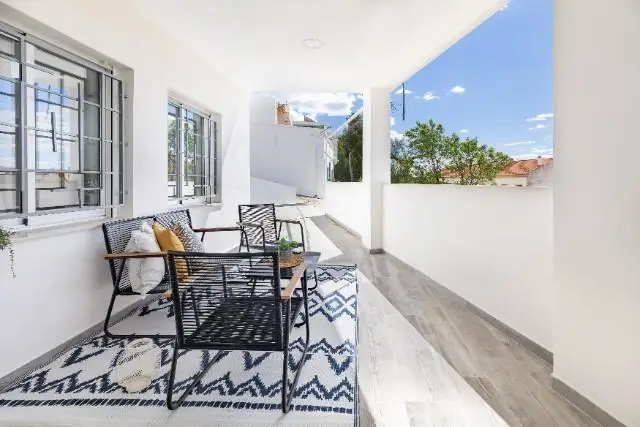 Casa nueva en Pedralba con vistas a la montaña
