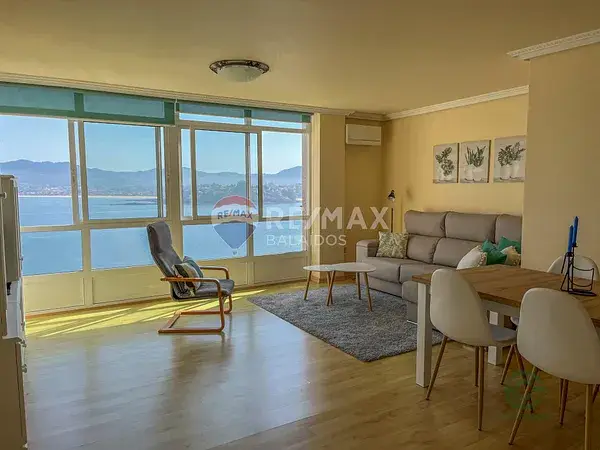 Casa en Baiona con Piscina y Hórreo - Ideal Familias