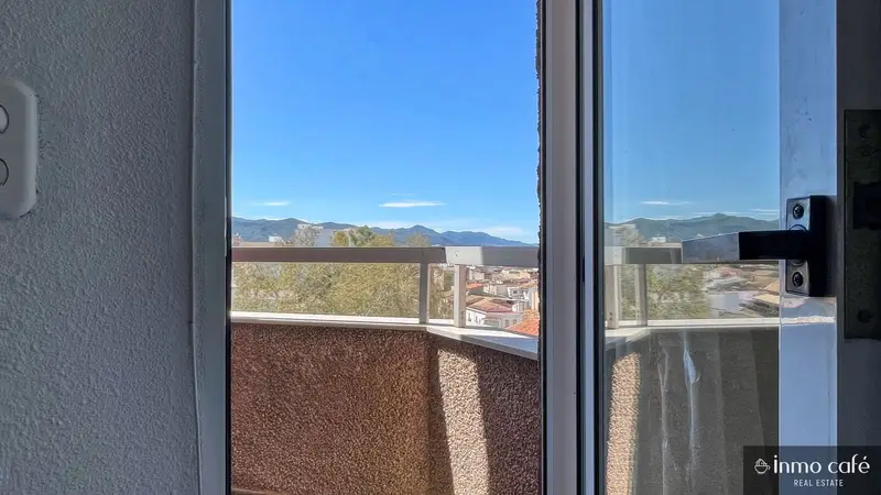Piso en venta Canals 4 dormitorios balcón 7 planta vistas despejadas