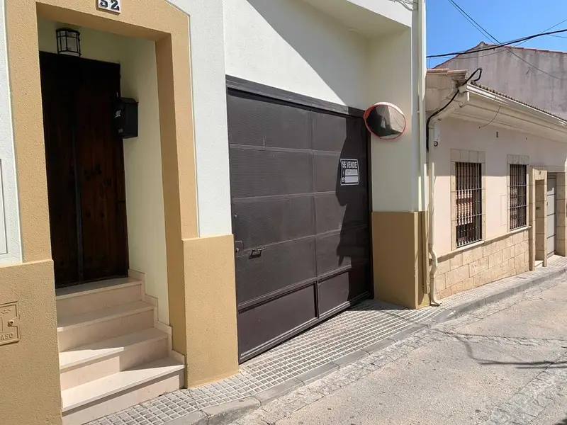 Garaje en venta en Almodovar del Rio Calle Becquer