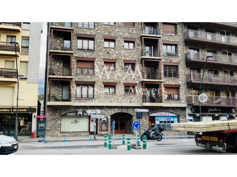 Venta Local Comercial La Massana 265m2 Centro Vallnord