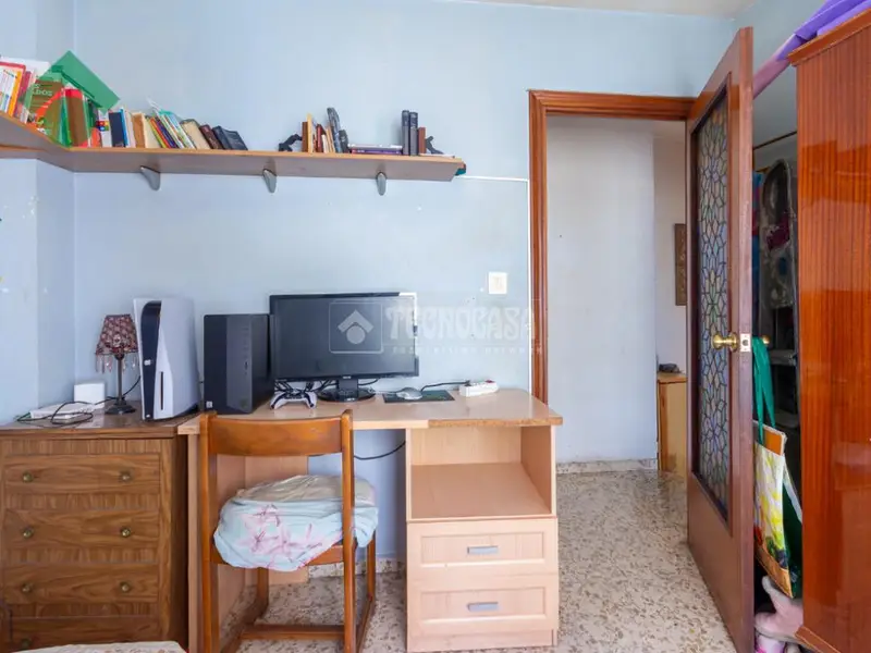 Piso en venta Torre del Mar: 3 dormitorios, terraza y trastero