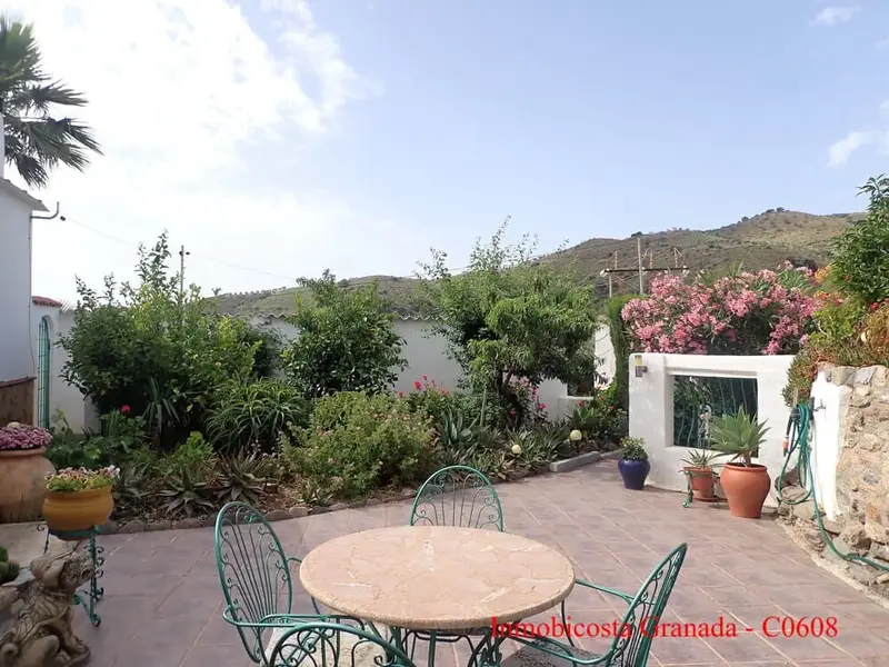 Casa Rústica con Piscina en Alfornon Granada