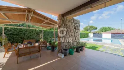 Chalet en Venta en Montecalderon El Casar