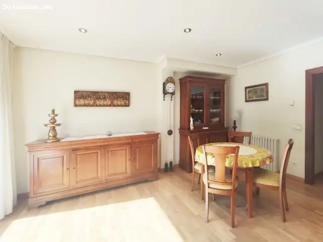 Chalet Adosado en Graus 4 habitaciones Jardin Garaje