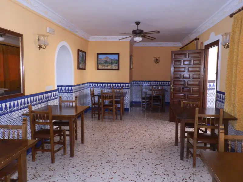 Venta Local Comercial 4 Dormitorios Benahavis
