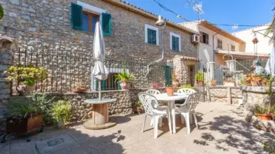 Casa Unifamiliar en Alaró con Vistas a la Sierra de Tramuntana