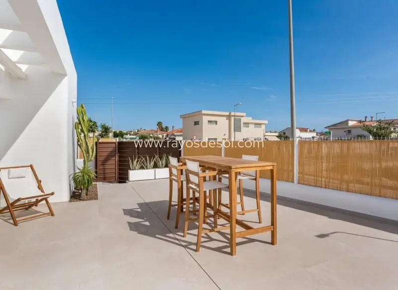 Chalet en Venta Dolores Alicante Estilo Ibicenco
