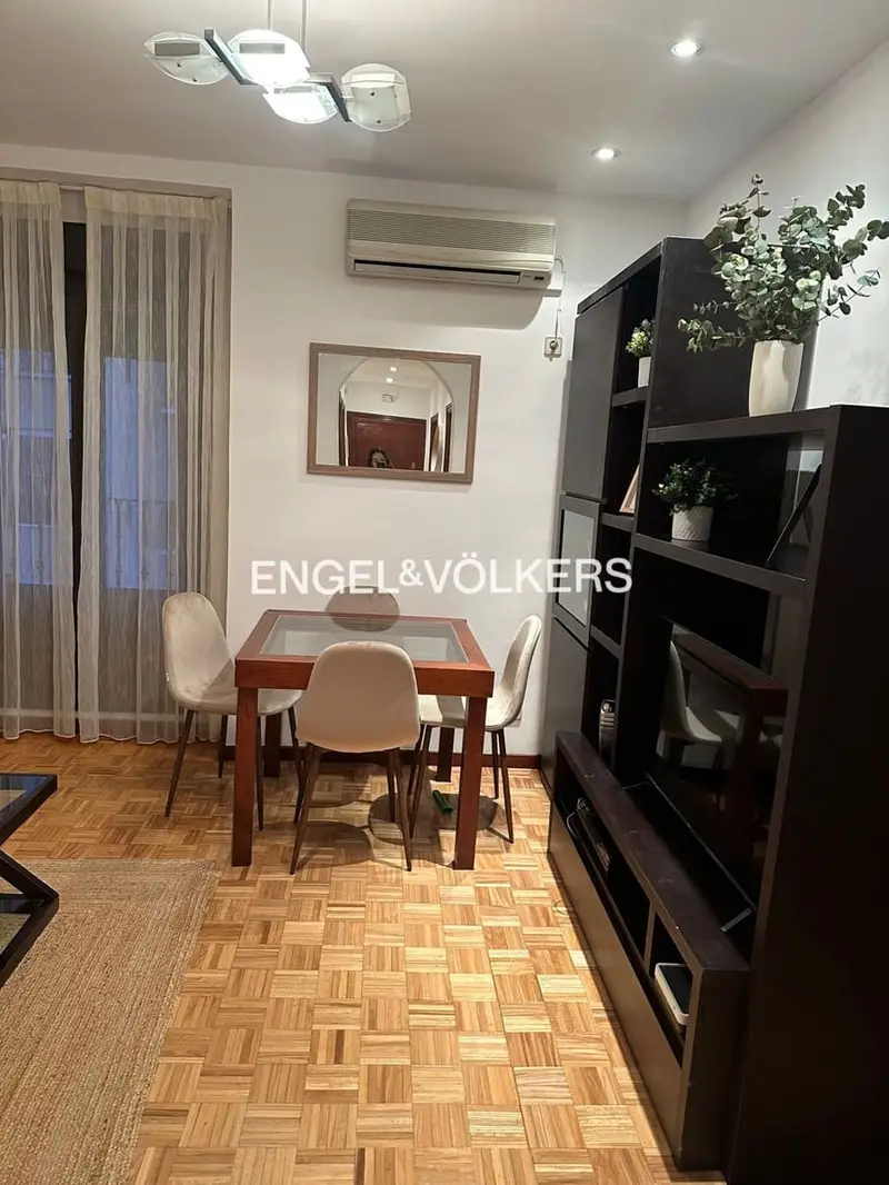 Apartamento en Alquiler Trafalgar Madrid 3 Habitaciones Amueblado