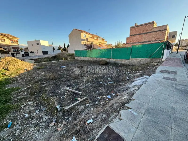 Terrenos en venta en Vegas Del Genil