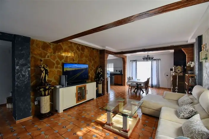 Villa de Lujo en Beneixida 4 Dormitorios Piscina Privada