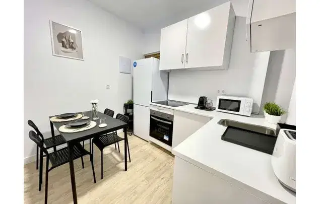 Habitacion Amueblada en Recoletos Madrid Todo Incluido