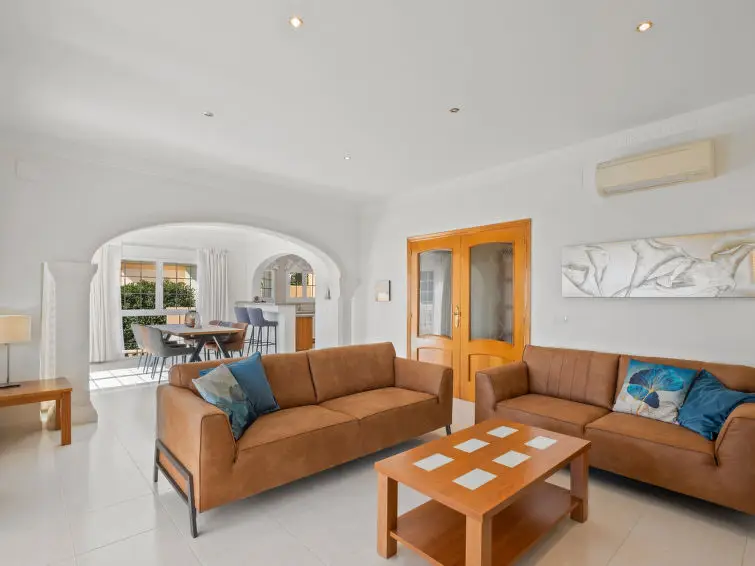 Casa Villa 4 Dormitorios Moraira Alquiler Espaa