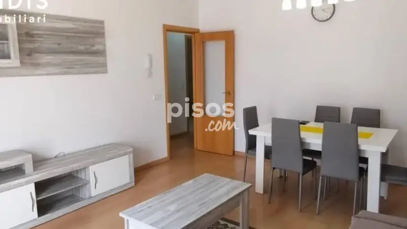Piso en venta en Juneda: 2 habitaciones, terraza y cocina independiente