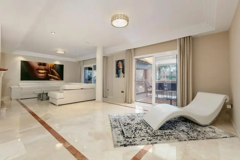 Ático Dúplex de Lujo en Lagos de Sierra Blanca Marbella