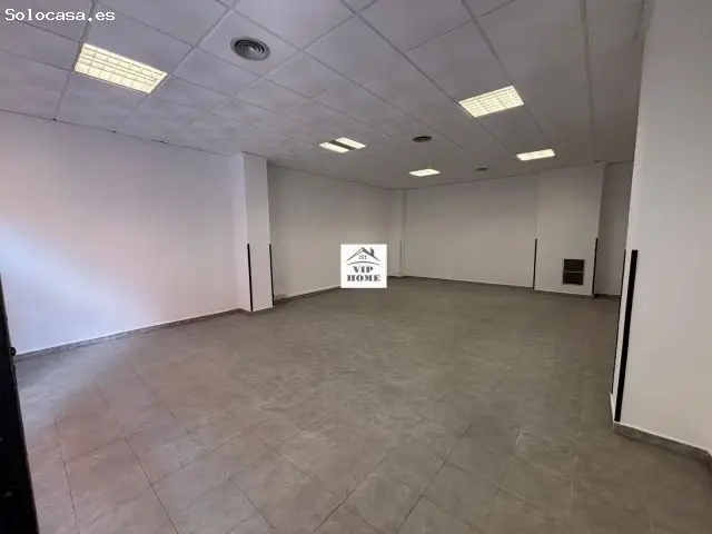 Local Comercial en Avenida Ramon y Cajal