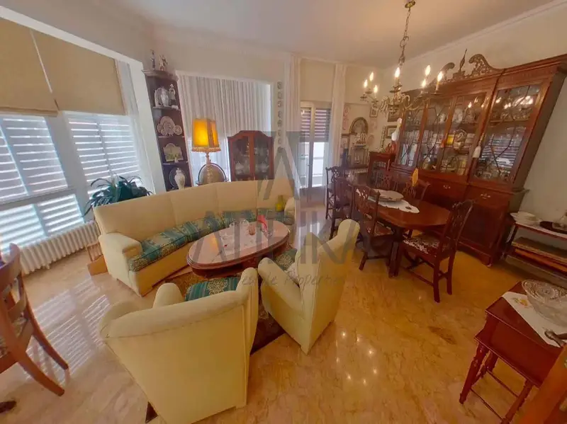 Chalet en venta Mahon Menorca 560m2 3 plantas garaje terraza