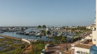 Apartamento en venta en Punta del Moral con vistas al Puerto Deportivo