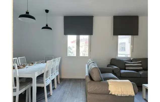 Habitacion Madrid Calle Pradales