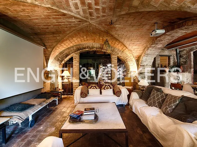 Casa con encanto en Espolla 12 habitaciones y piscina