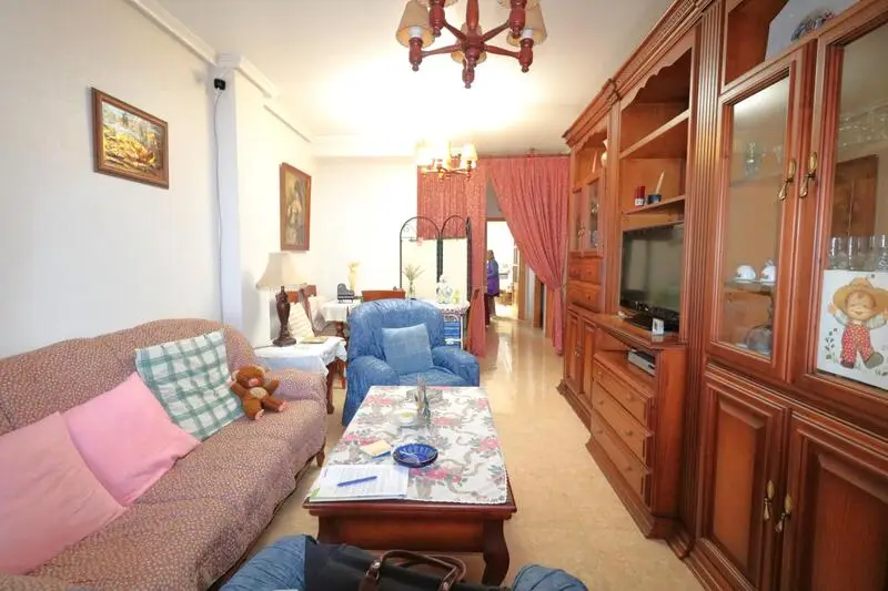 Adosado 4 dormitorios Almoradi 122m2 Terraza Garaje