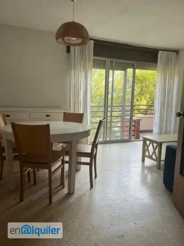 Alquiler piso 4 dormitorios 2 baños Madrid