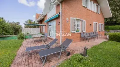 Chalet en venta Plentzia 5 dormitorios jardin 230m2