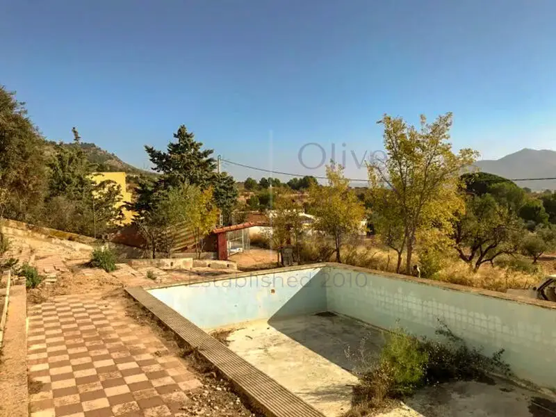7 Dormitorios Casa de Campo en Salinas Alicante