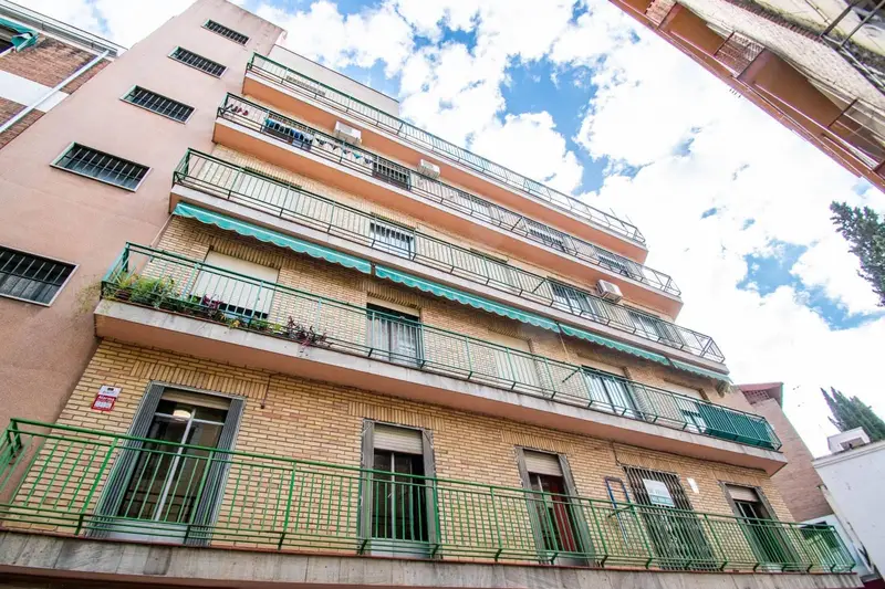 Piso en venta en Centro Granada 4 dormitorios 185m2