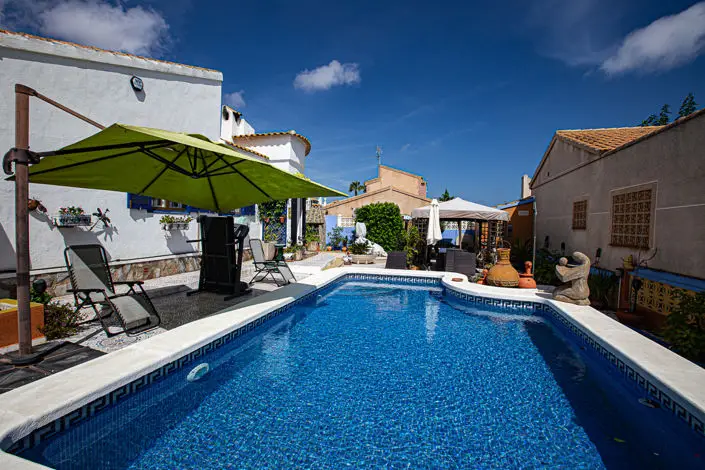 Villa de Lujo en Venta 4 Dormitorios Piscina Privada