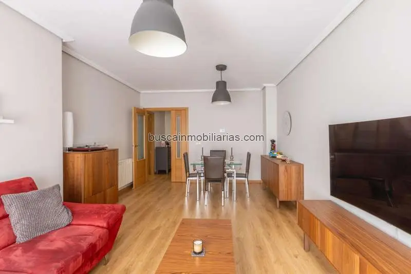 Casa en venta en Aldeamayor de San Martin 3 habitaciones 2 baños