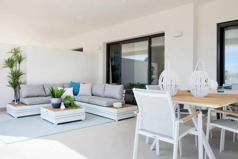 Apartamentos en venta en Casares Playa Malaga