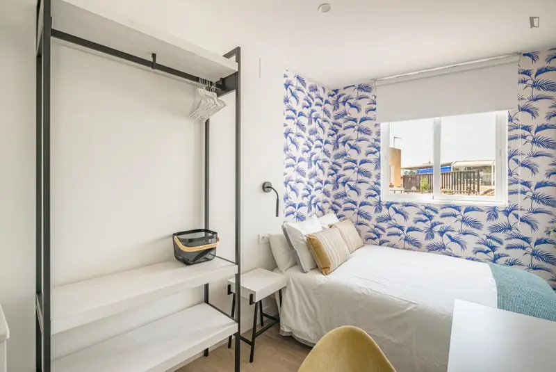 Habitación en Málaga para Jóvenes - Amueblada y con gastos incluidos