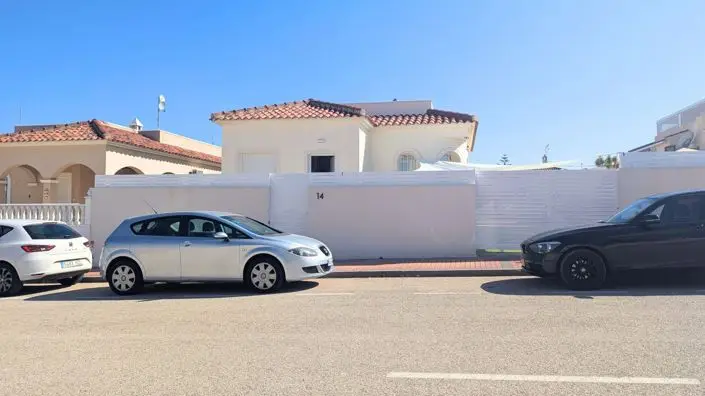 Villa 3 Dormitorios en Venta Algorfa