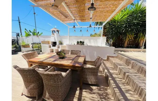 Rent 4 bedroom house of 200 m² in Málaga