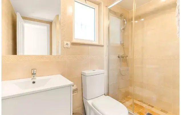 Rent 5 bedroom house of 1030 m² in Urbanización Sitio de Calahonda